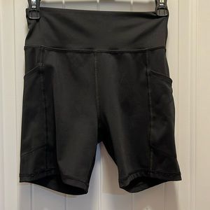 American Eagle biker shorts